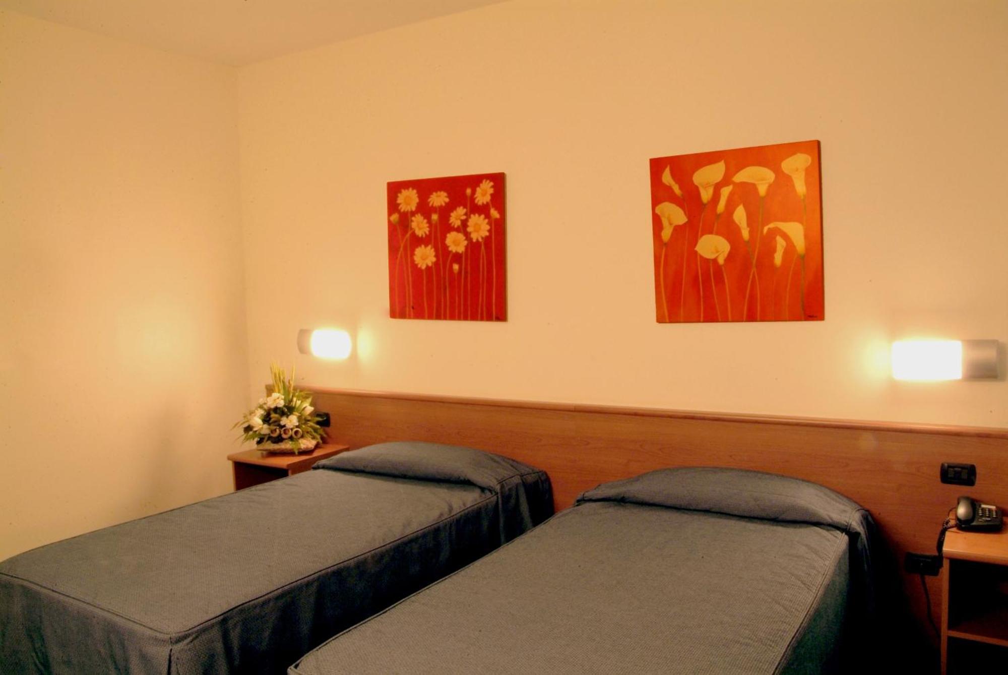 Hotel Gallia Pianezza Esterno foto